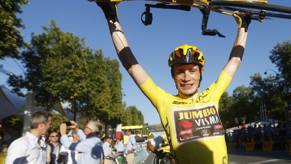 Jonas Vingegaard gewann die Tour de France 2022 - Bildquelle: AFP/POOL/SID/YOAN VALAT