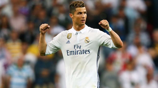 Linksaußen - Cristiano Ronaldo (Real Madrid) - Bildquelle: 2017 Getty Images