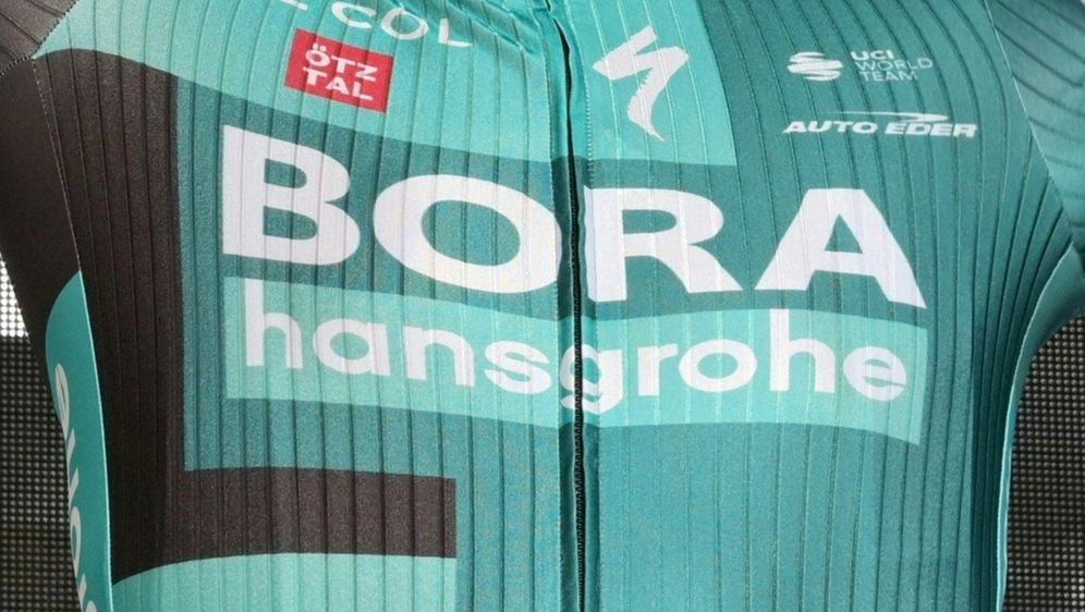 bora hansgrohe jersey