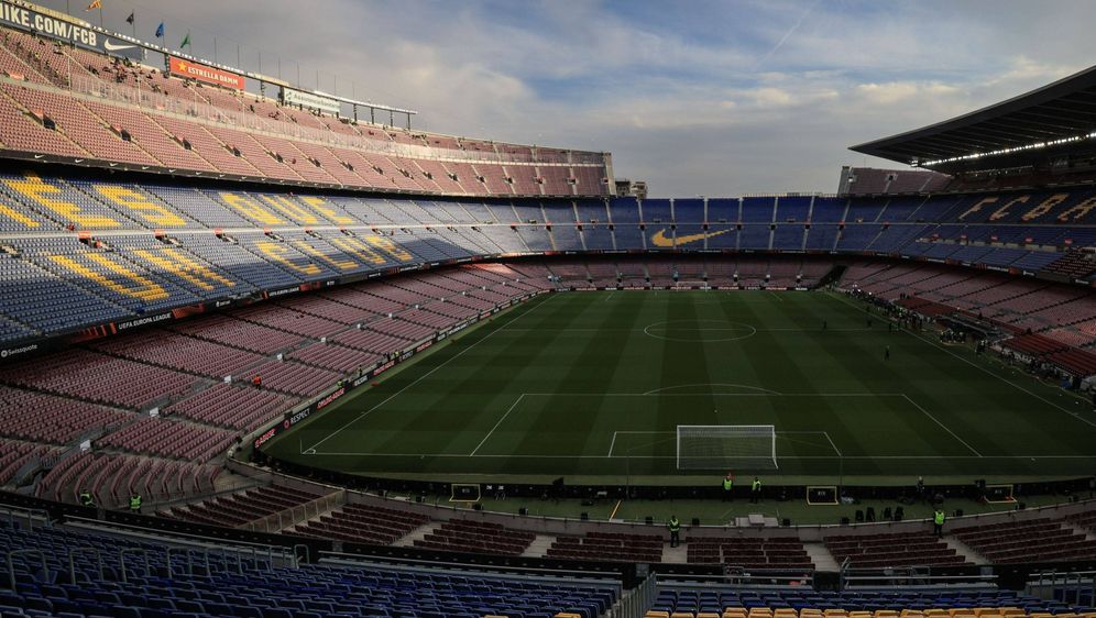 Das Camp Nou steht dem FC Barcelona für 2023/24 wohl nicht zur Verfügung - Bildquelle: Imago