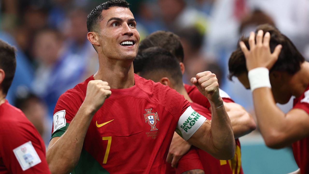 Cristiano Ronaldo gegen Uruguay: Sperenzchen, Flitzer, Achtelfinale! - Bildquelle: IMAGO/Sportimage