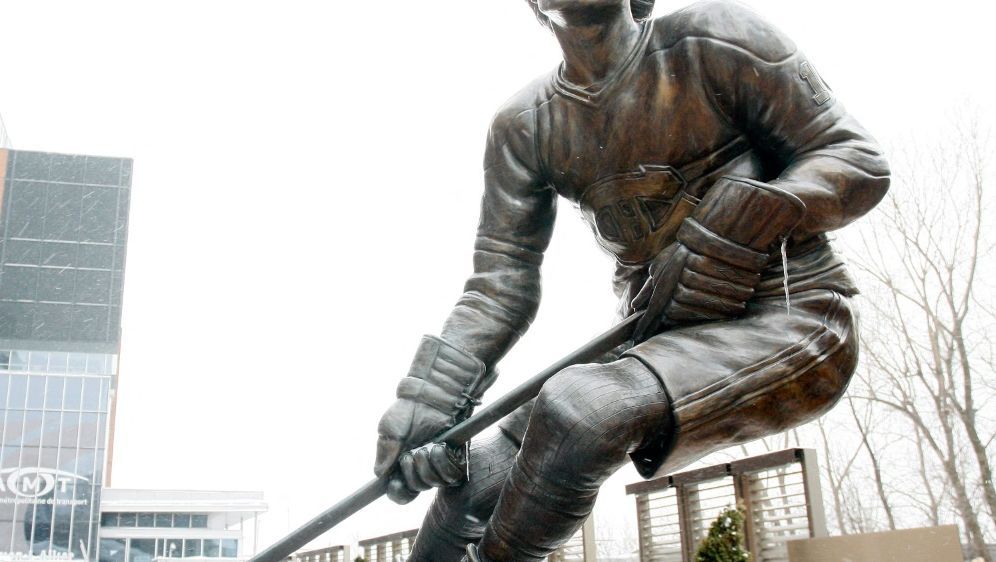 Lafleur wurde bereits vor Jahren eine Statue gewidmet - Bildquelle: AFP/GETTY SID/RICHARD WOLOWICZ