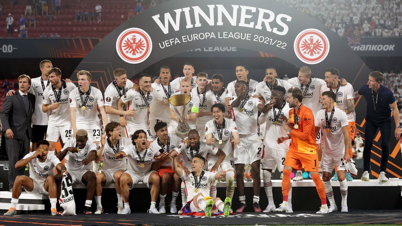 Magische Nacht in Sevilla: Eintracht Frankfurt feiert den Europa-League-Triumph - Bildquelle: 2022 Getty Images