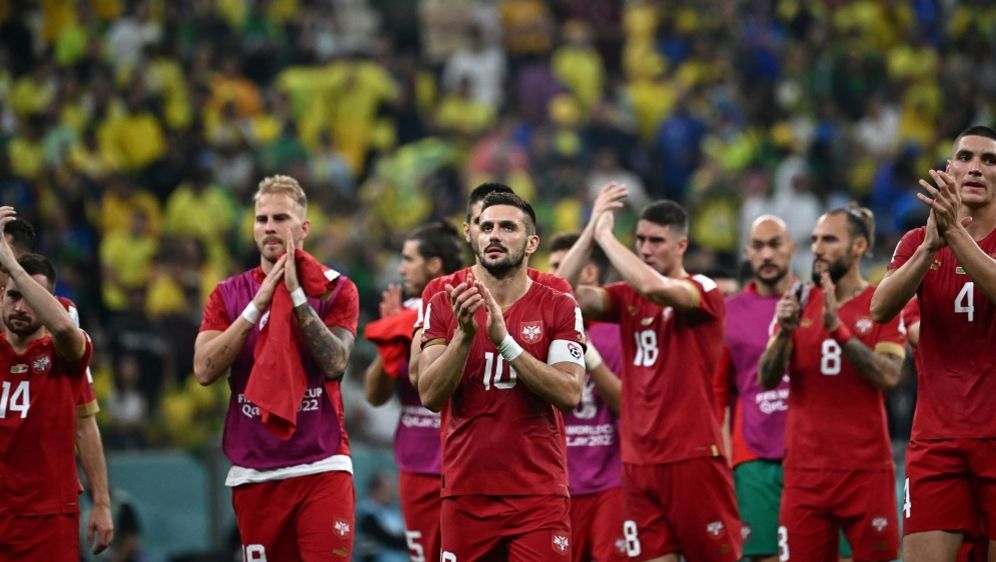 Die Fahne wurde vor dem Brasilien-Spiel gezeigt - Bildquelle: AFP/SID/ANNE-CHRISTINE POUJOULAT