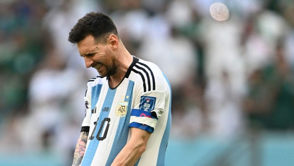 Laut bwin ist Messi Favorit gegenüber Lewandowski - Bildquelle: AFP/SID/KIRILL KUDRYAVTSEV