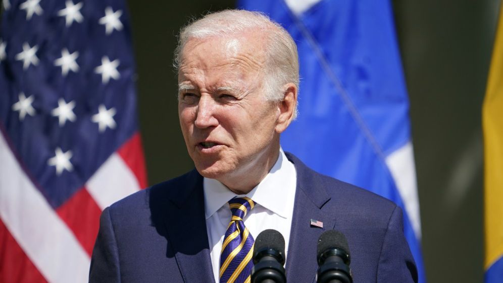 Joe Biden nennt Griners Urteil "inakzeptabel" - Bildquelle: AFP/SID/MANDEL NGAN