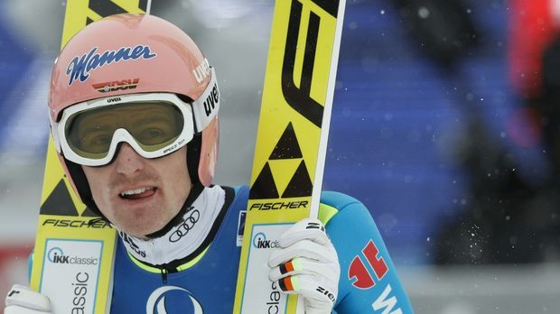 Skispringen - Nach Sturz: Weltmeister Freund muss eine Pause einlegen - Ran