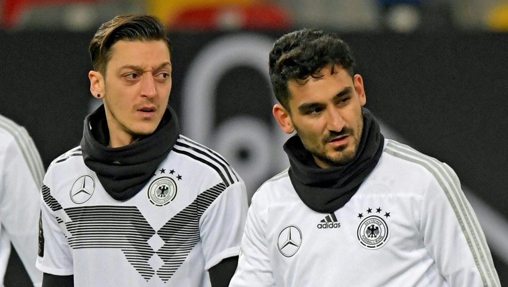 Vor Wm Nominierung Ozil Und Gundogan Treffen Erdogan
