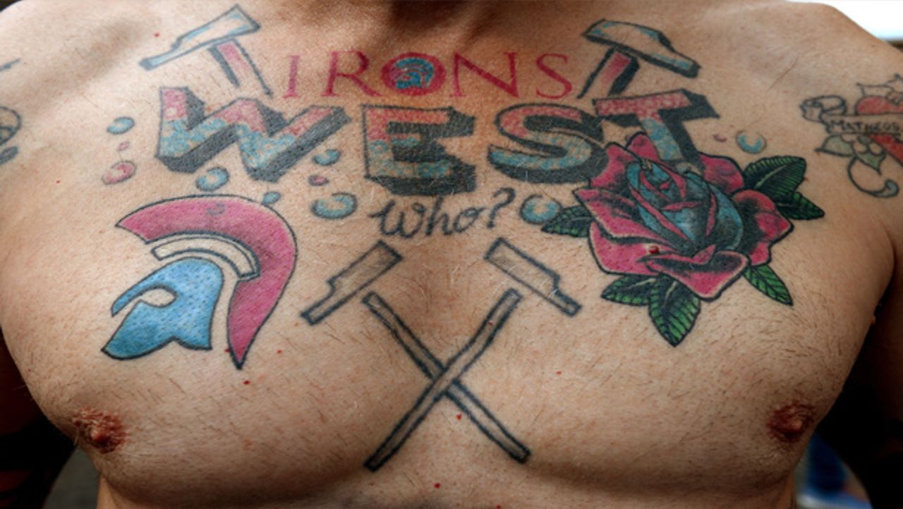 Die Verrucktesten Tattoos Der Fussball Fans