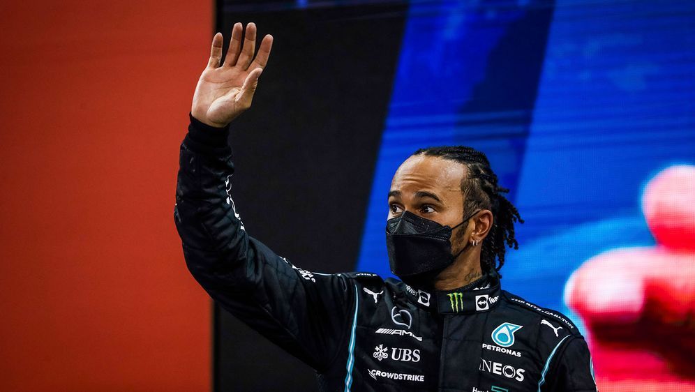 Lewis Hamilton denkt offenbar über einen Rücktritt nach. - Bildquelle: imago images/HochZwei