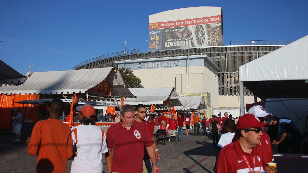 Volksfest um das Stadion "State Fair of Texas" - Bildquelle: 2015 Getty Images