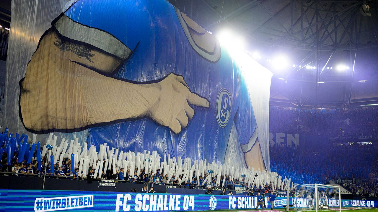 Platz 7: FC Schalke 04 - Bildquelle: IMAGO/Sven Simon