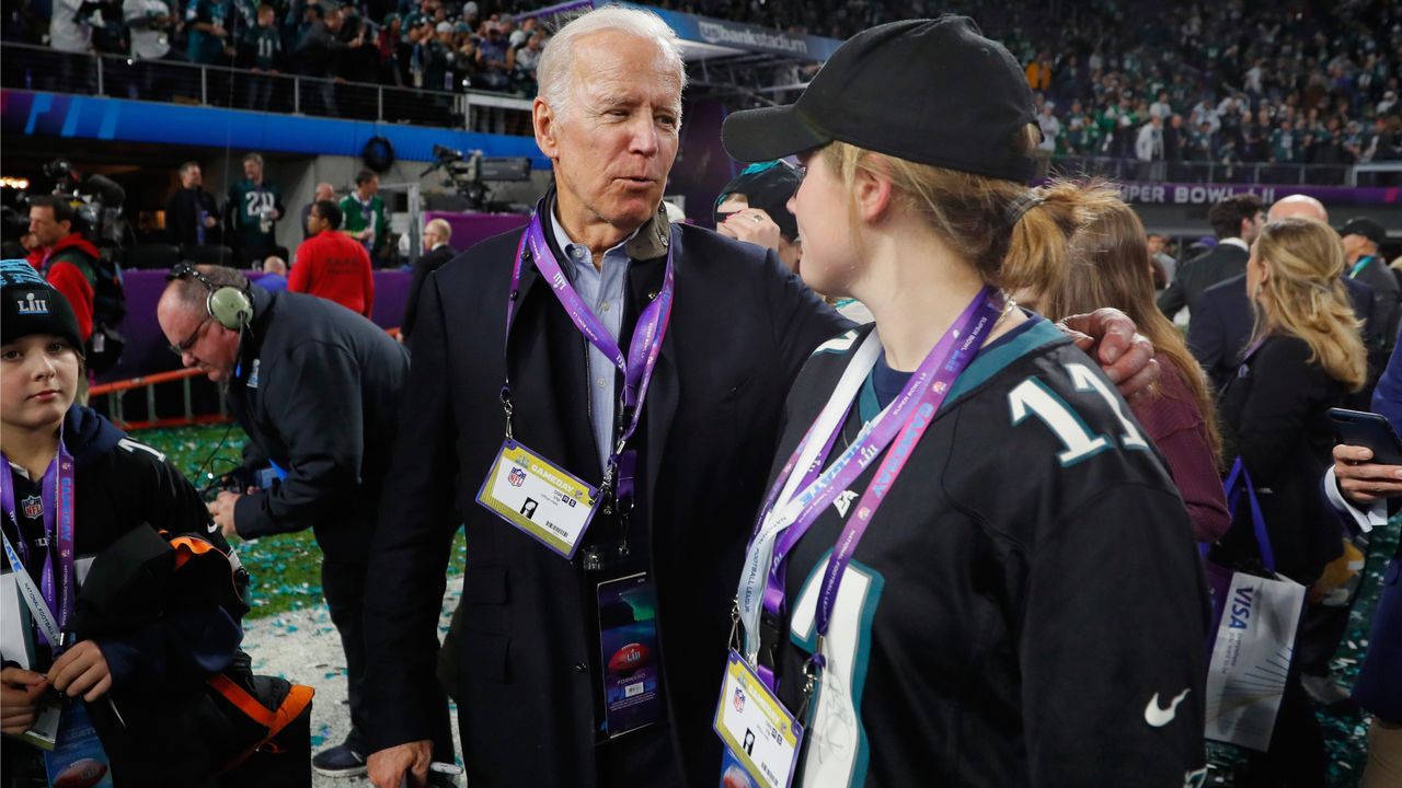 Joe Biden (Philadelphia Eagles) - Bildquelle: Getty