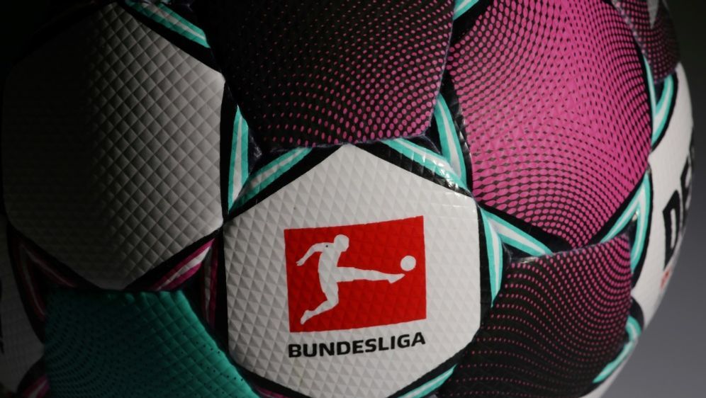 Die Bundesliga-Fans sind gegen Play-offs - Bildquelle: FIRO/FIRO/SID/