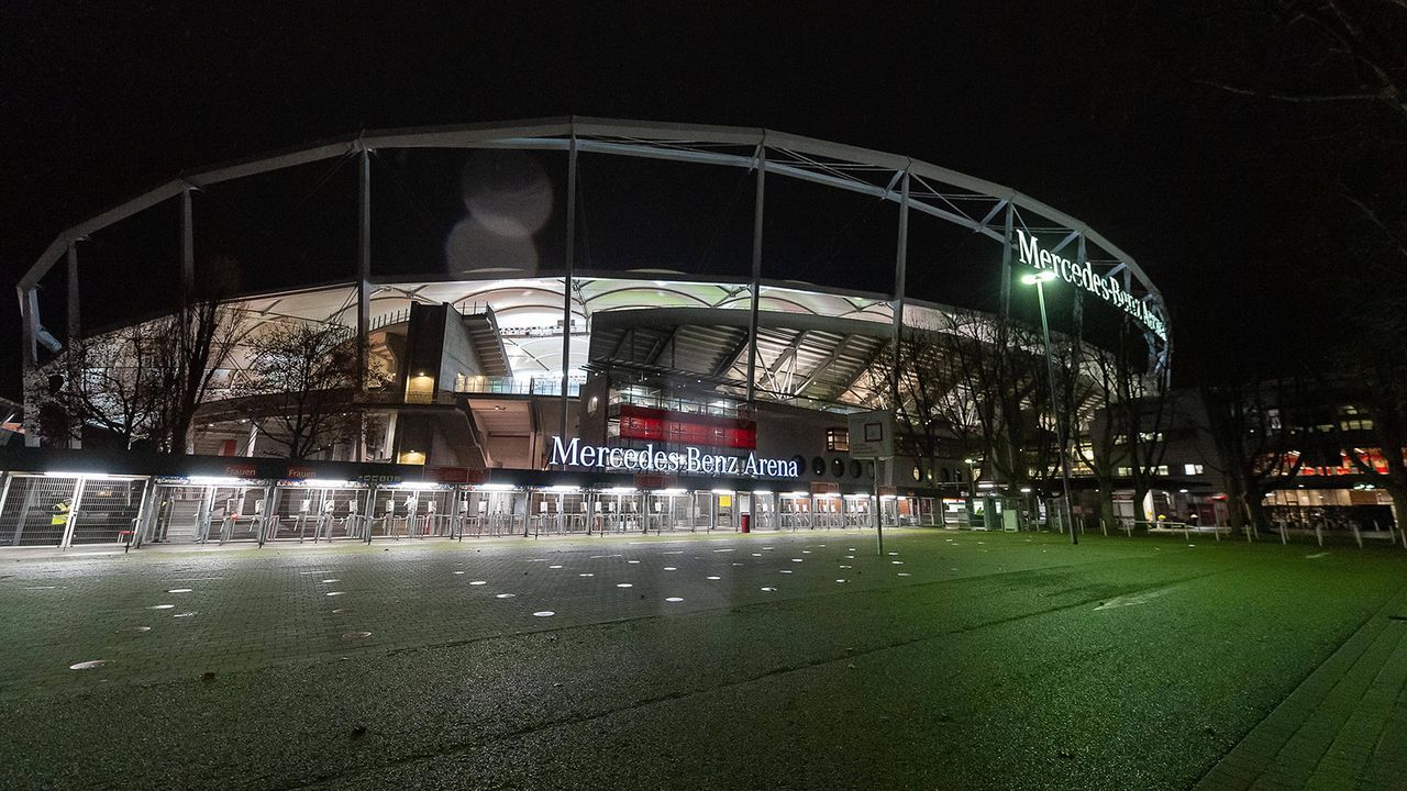 Stuttgart Arena - Bildquelle: imago images/Eibner