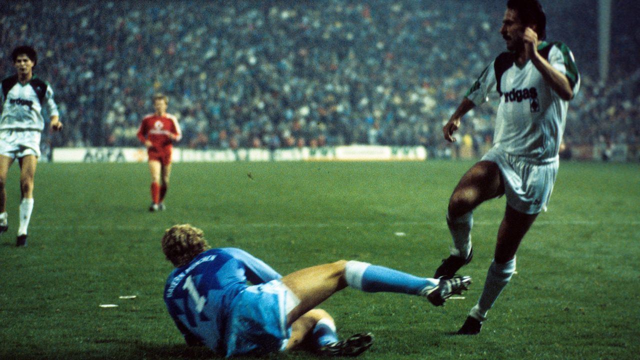 2. Runde 1987/88: Gladbach – Bayern 2:2 nach Verlängerung - Bildquelle: imago images/Kicker/Eissner