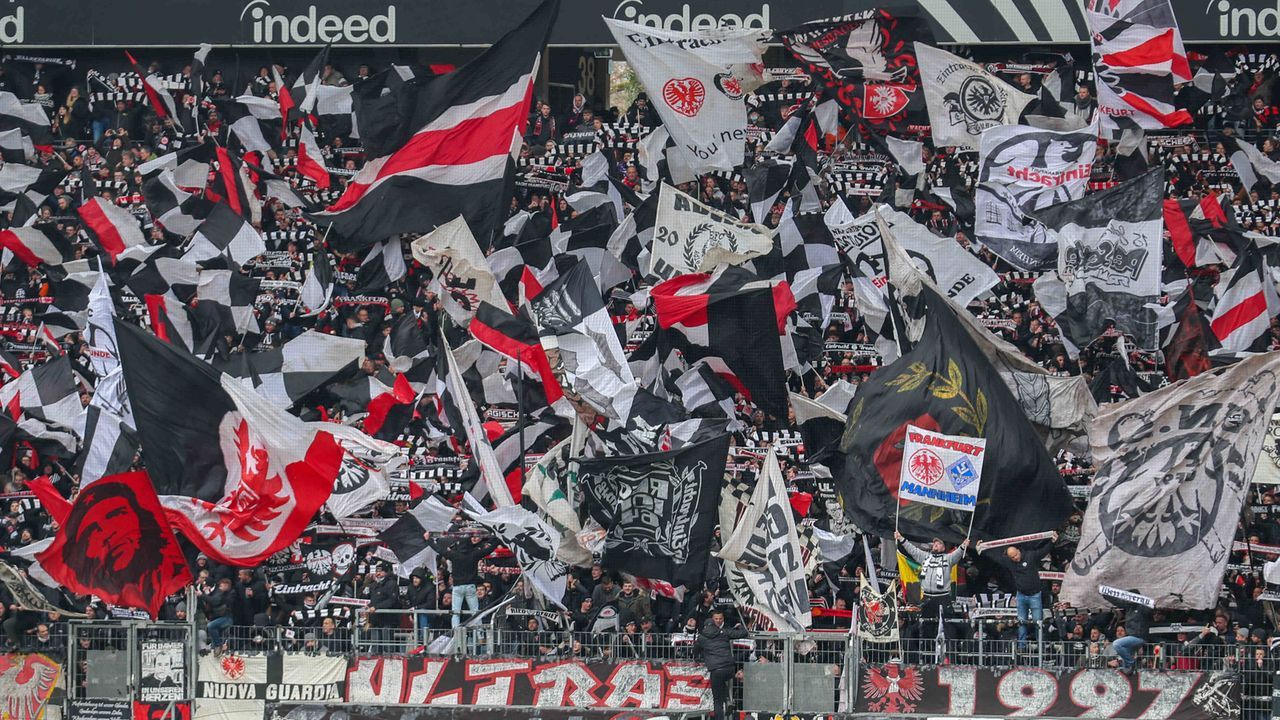 Platz 4: Eintracht Frankfurt - Bildquelle: IMAGO/osnapix