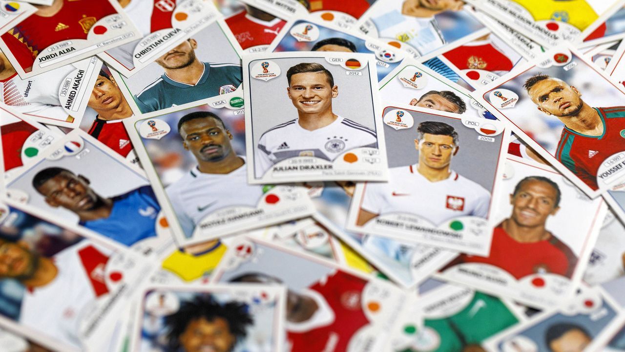 Finanz-Experte: Komplettes Panini-Albums zur WM kostet über 1000 Euro - Bildquelle: Imago Images
