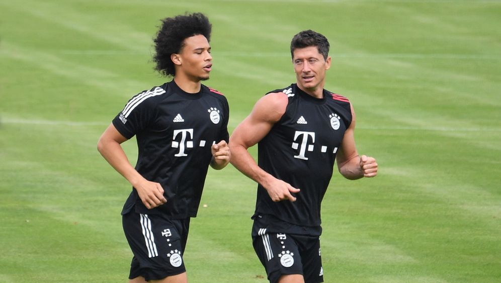 Fc Bayern Leroy Sane Schwarmt Von Fcb Kollege Robert Lewandowski