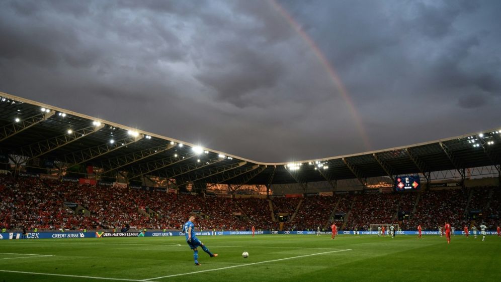 Schauplatz des Finalturniers: Servette-Stadion in Genf - Bildquelle: AFP/SID/FABRICE COFFRINI