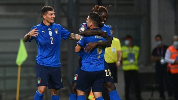 Mondiali – L’Italia festeggia la festa della torba – Inghilterra inciampa in Polonia