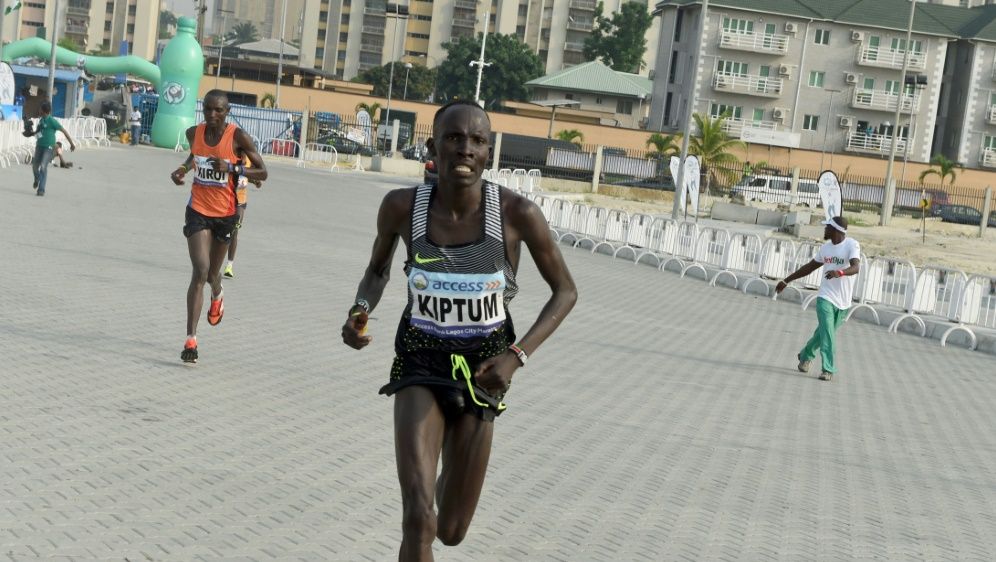 Leichtathletik Kiptum Lauft Halbmarathon Weltrekord In Valencia Ran