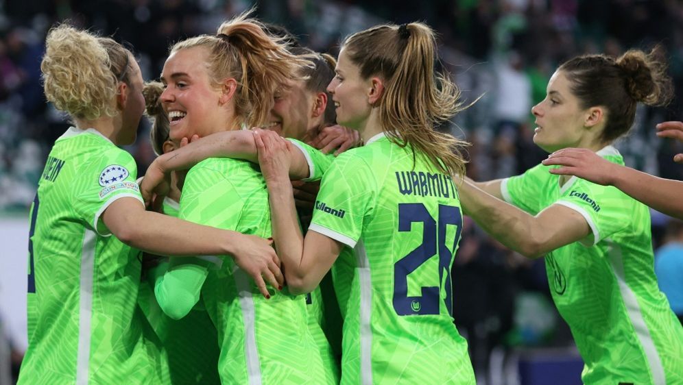 Wolfsburgs Frauen gewinnen deutlich gegen den 1. FC Köln - Bildquelle: AFP/SID/RONNY HARTMANN