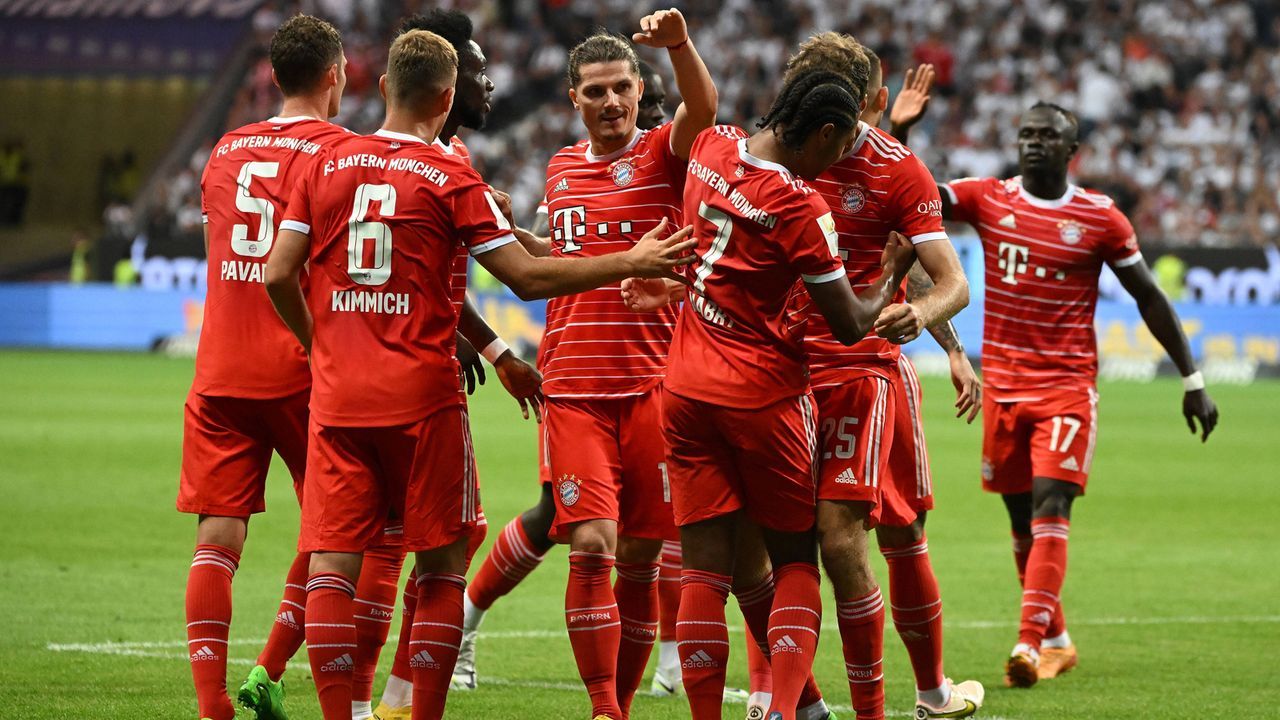 1. Spieltag: FC Bayern on fire mit Rekord-Halbzeitführung in Frankfurt - Bildquelle: IMAGO/Jan Huebner