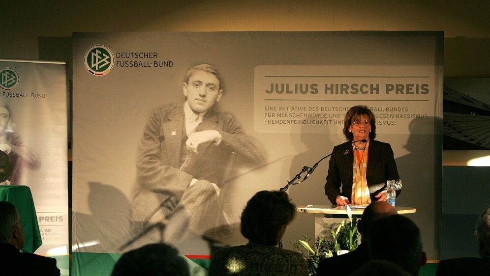 Blau-Weiß Grana gewinnt den Julius Hirsch Preis 2022 - Bildquelle: FIRO/FIRO/SID/