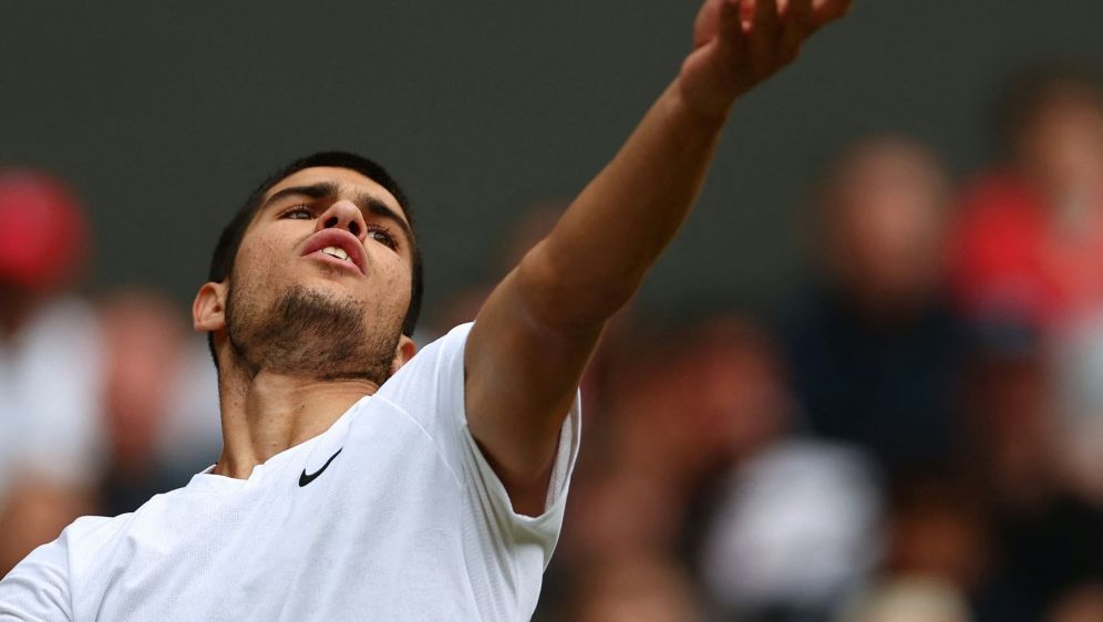 Wimbledon: Alcaraz scheidet im Achtelfinale aus - Bildquelle: AFP/SID/ADRIAN DENNIS