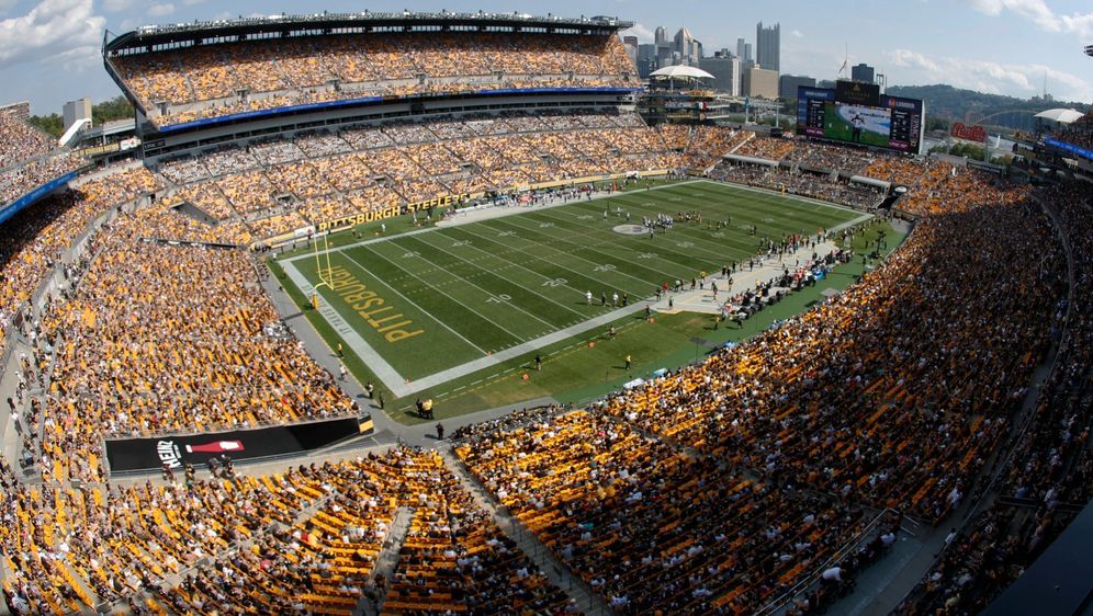 Im Stadion der Pittsburgh Steelers kam es zu einem verhängnisvollen Unfall - Bildquelle: Imago