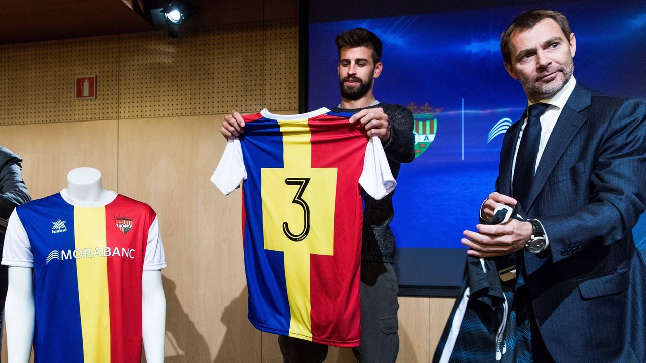 Gerard Pique (zuletzt FC Barcelona)  - Bildquelle: imago images / Agencia EFE