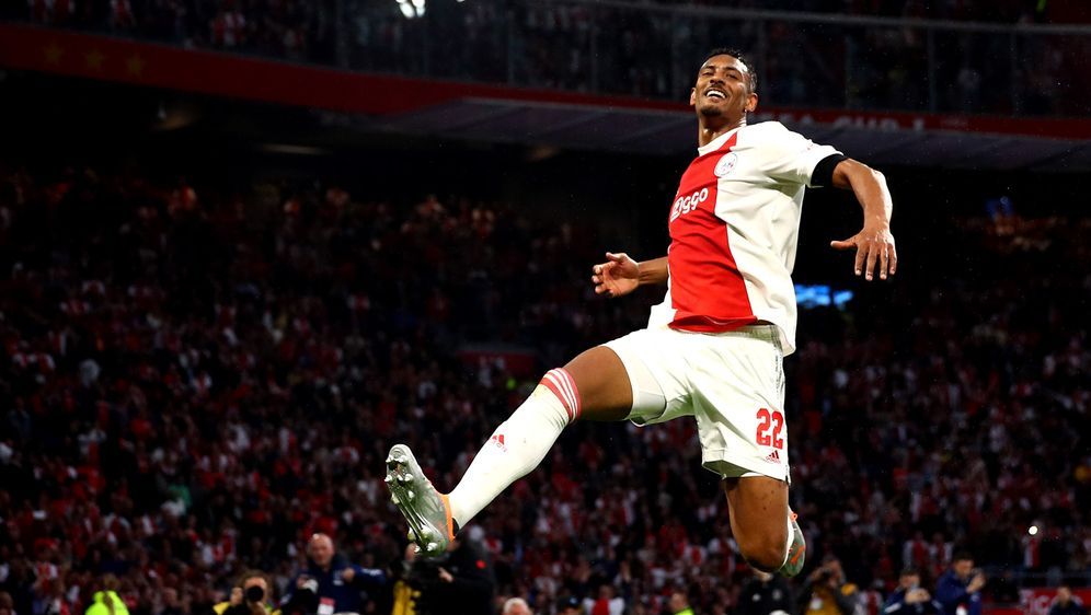 Haller wurde mit Ajax Amsterdam zweimal niederländischer Meister - Bildquelle: 2022 Getty Images