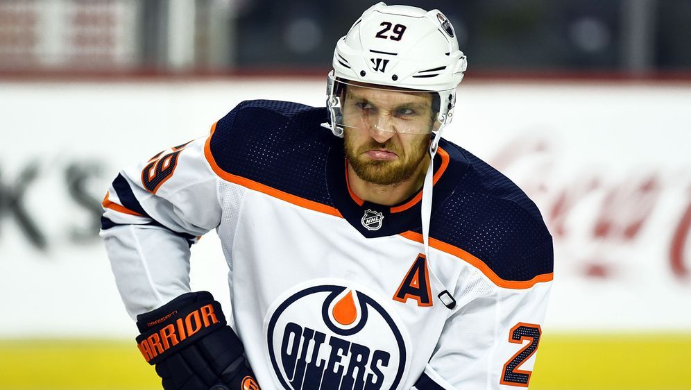 Leon Draisaitl Connor Mcdavid Injury Oilers To Turn To Leon Draisaitl