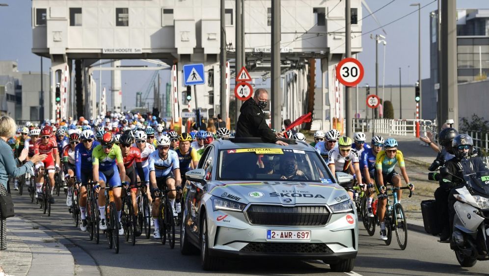 UCI schafft "Flüchtlingsathleten"-Status - Bildquelle: AFP/SID/KRISTOF RAMON