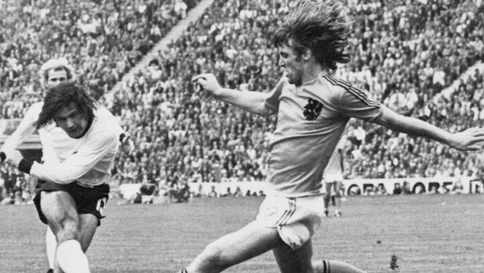 Großer Sportmoment: Gerd Müllers Tor zum WM-Titel 1974 - Bildquelle: AFP/SID/STAFF