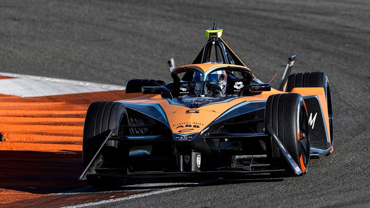 Auto (Formel E) - Bildquelle: IMAGO/NurPhoto