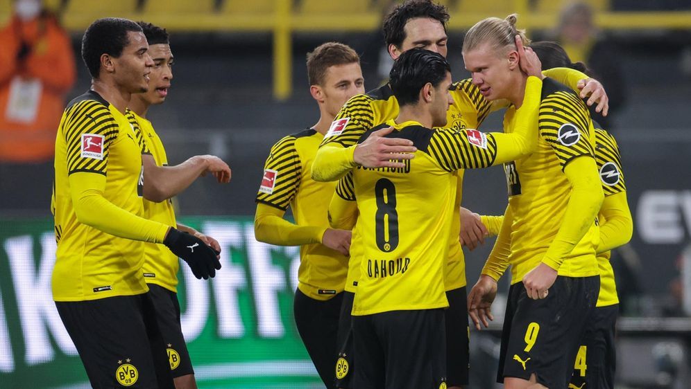 Borussia Dortmund legte bereits im ersten Durchgang gegen Freiburg den Grund... - Bildquelle: imago images/Beautiful Sports