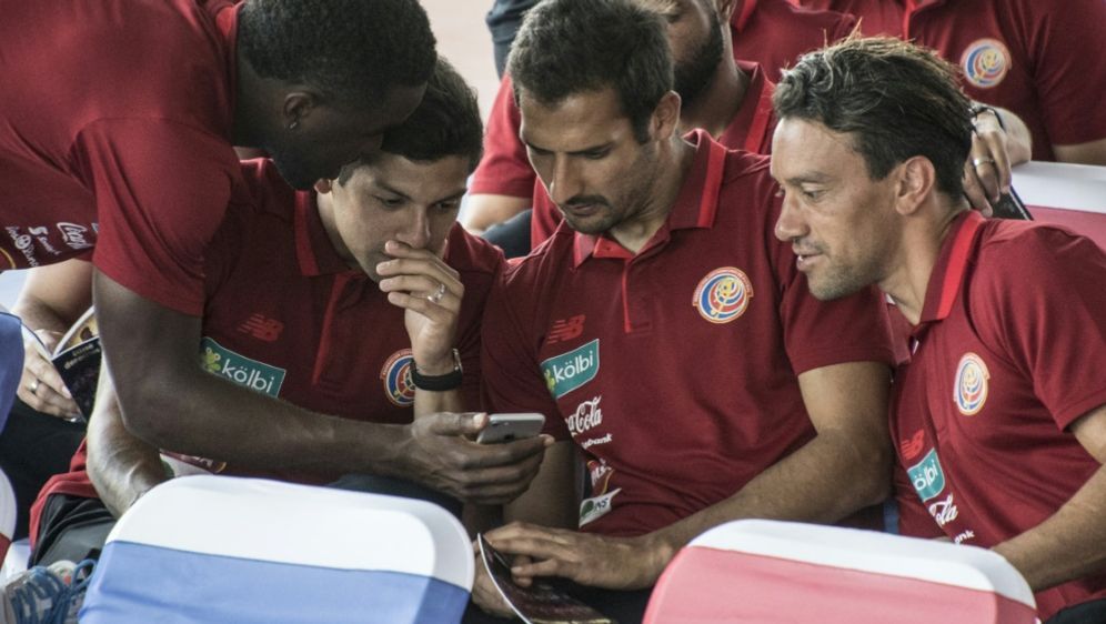 Neue App für Fußball-Nationalspieler - Bildquelle: AFP/SID/EZEQUIEL BECERRA