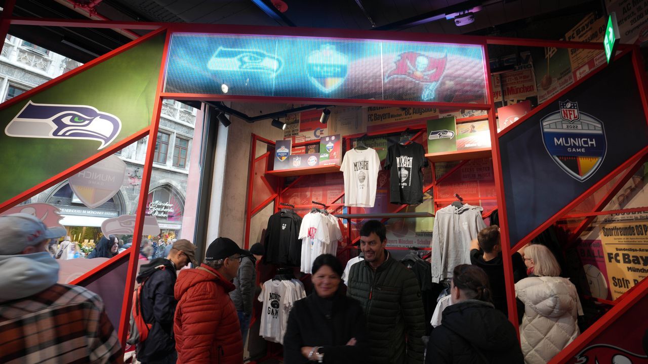 NFL-Shop am Odeonsplatz - Bildquelle: IMAGO/USA TODAY Network