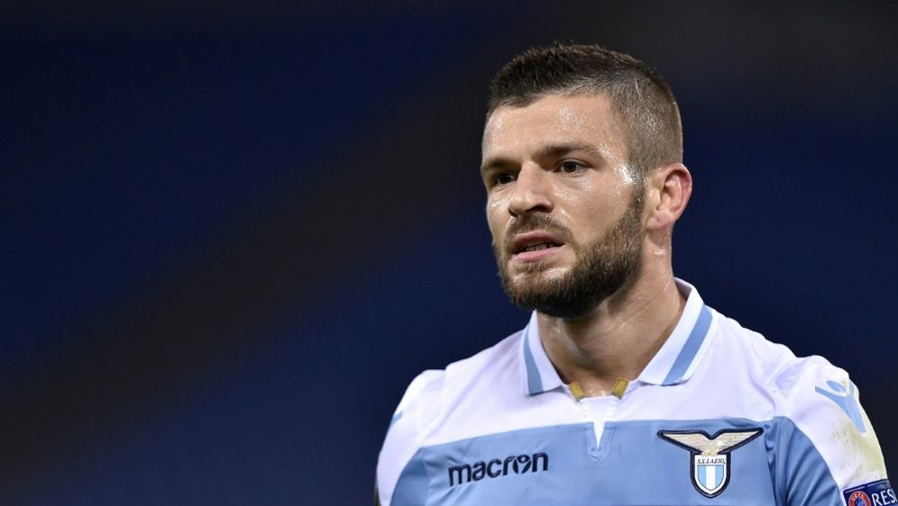 Von Lazio Fortuna Dusseldorf Leiht Berisha Aus