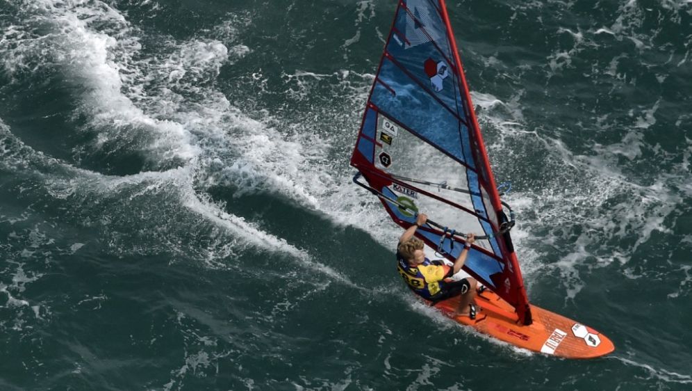 Windsurfen: Köster will WM-Titel Nummer Sechs vor Sylt - Bildquelle: AFP/SID/RAYMOND ROIG