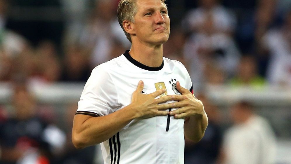 Dfb Posten Fur Schweinsteiger Joachim Low Hatte Nichts Dagegen