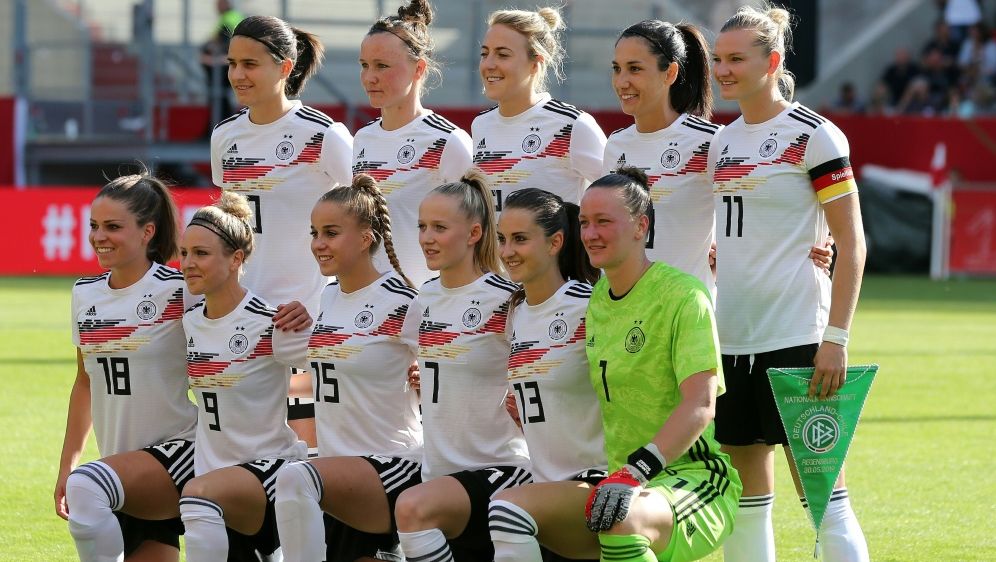 DFB-Fußballerinnen bleiben Weltranglistenzweite