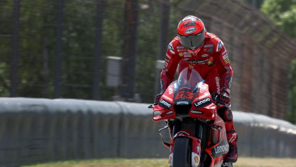 Auf Abwegen: Ducati-Pilot Francesco Bagnaia - Bildquelle: AFP/SID/RONNY HARTMANN