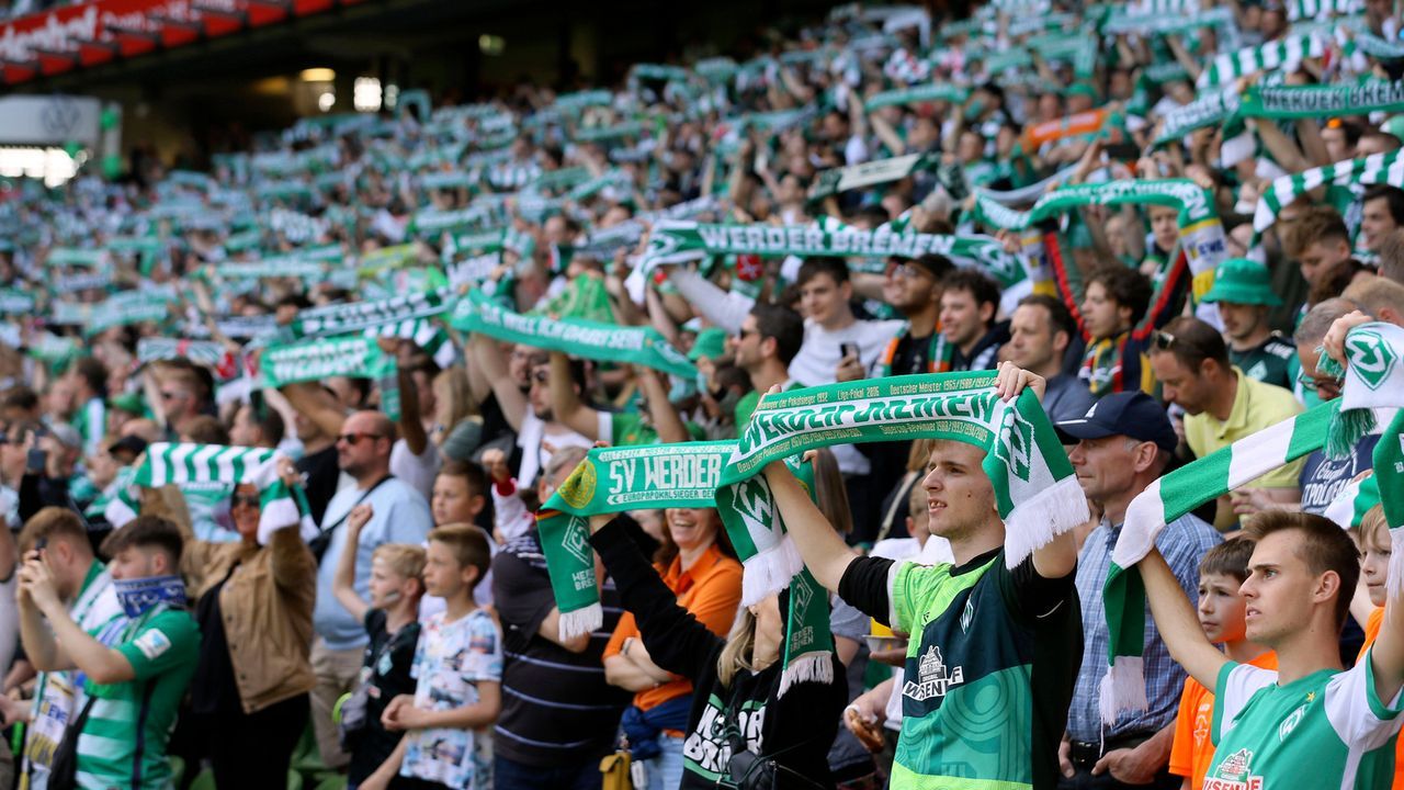Platz 8: Werder Bremen - Bildquelle: IMAGO/Claus Bergmann