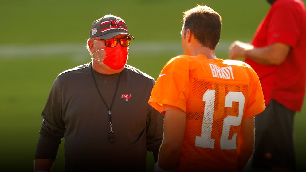 Probleme Mit Brady Arians Kontert Favre Kritik