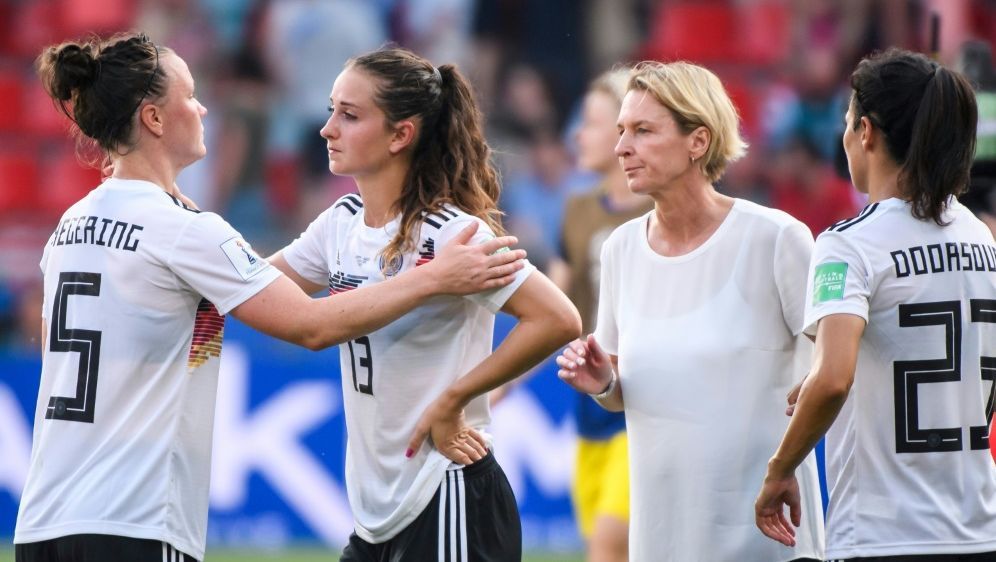 Die deutschen Frauen freuen sich auf die EM 2022 - Bildquelle: FIRO/FIRO/SID/