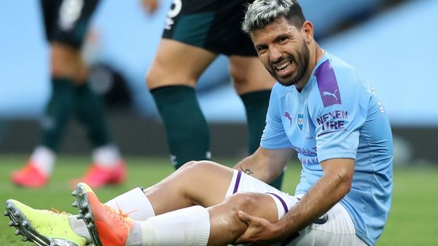 Knieverletzung Mancity Star Sergio Aguero Reist Fur Untersuchung Nach