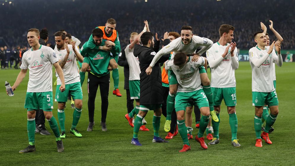 Dritter Saisonsieg Gegen Schalke Werder Im Pokal Halbfinale